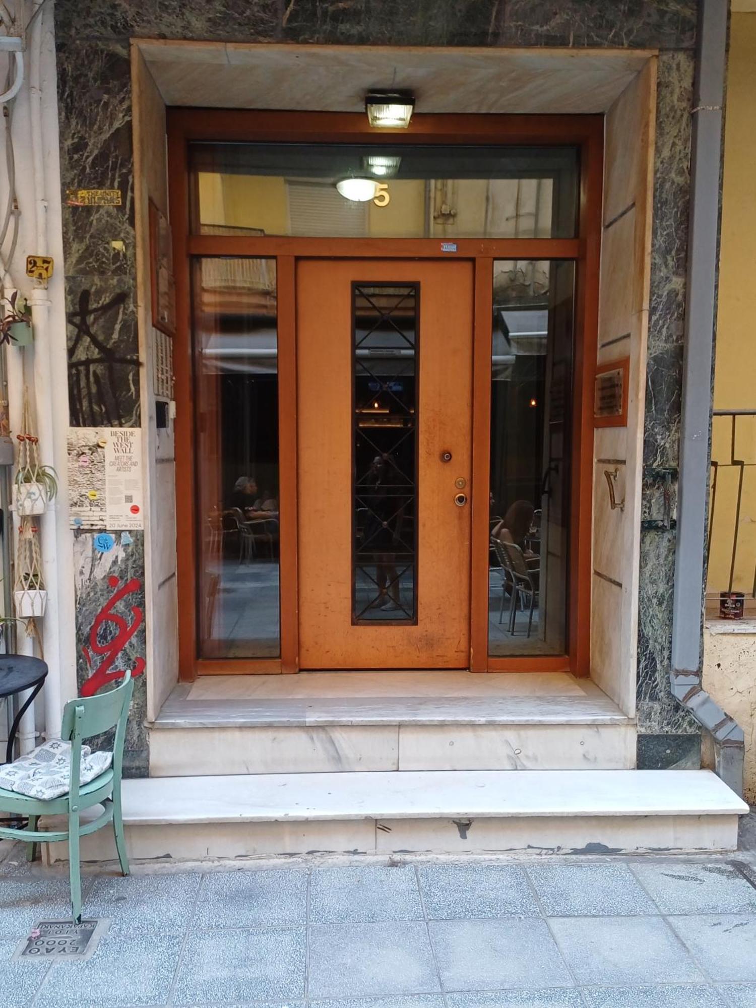 At The Core Of The City Next To Gallerius Palace Tesalonika Ruang foto